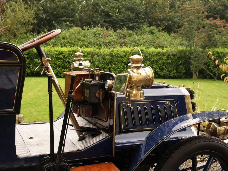  Gladiator 10 HP Side-Entrance Tonneau 1903 года  (фото 2 из 4)